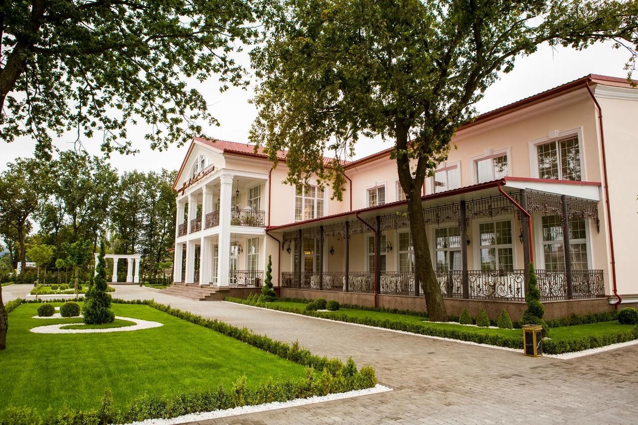 Отель Hotel Grand Aristocrate Dubovtsy-20