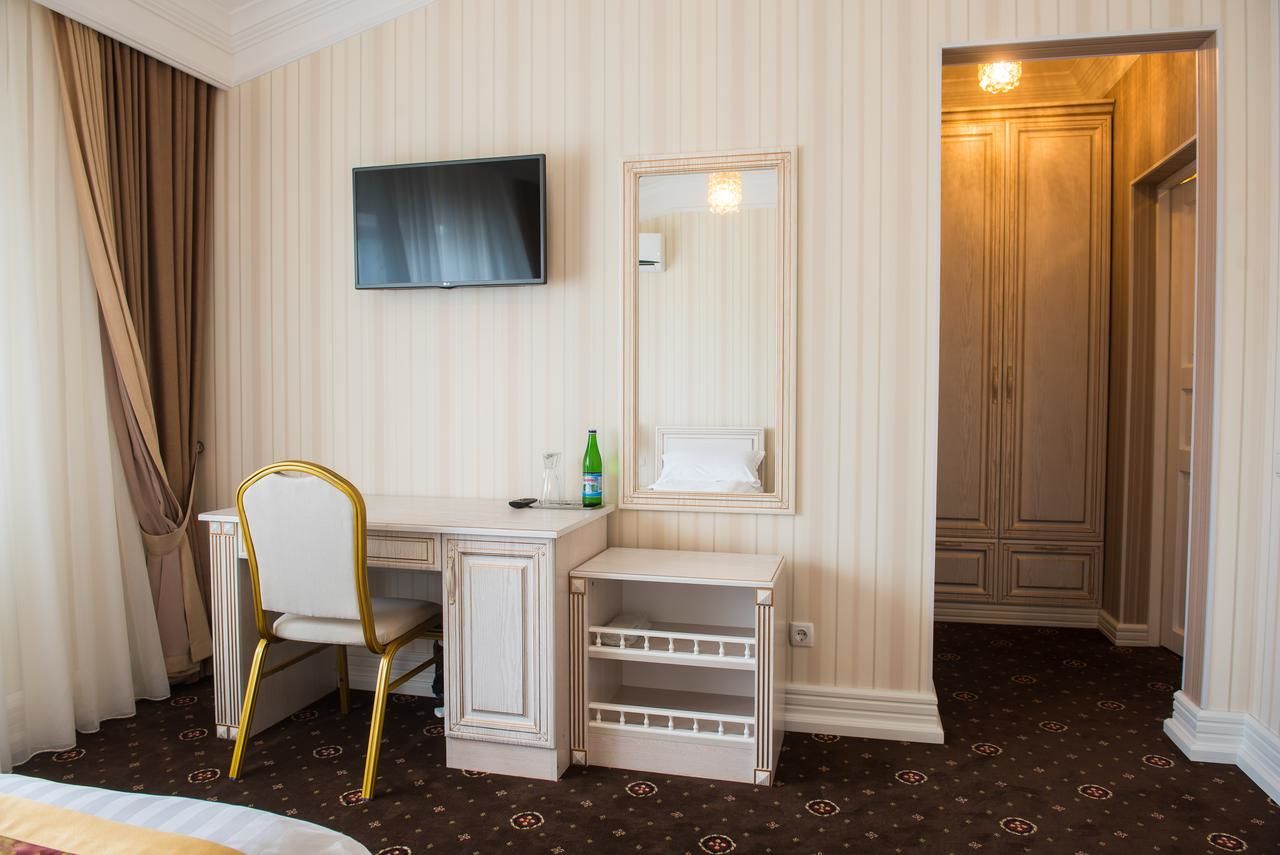 Отель Hotel Grand Aristocrate Dubovtsy-39
