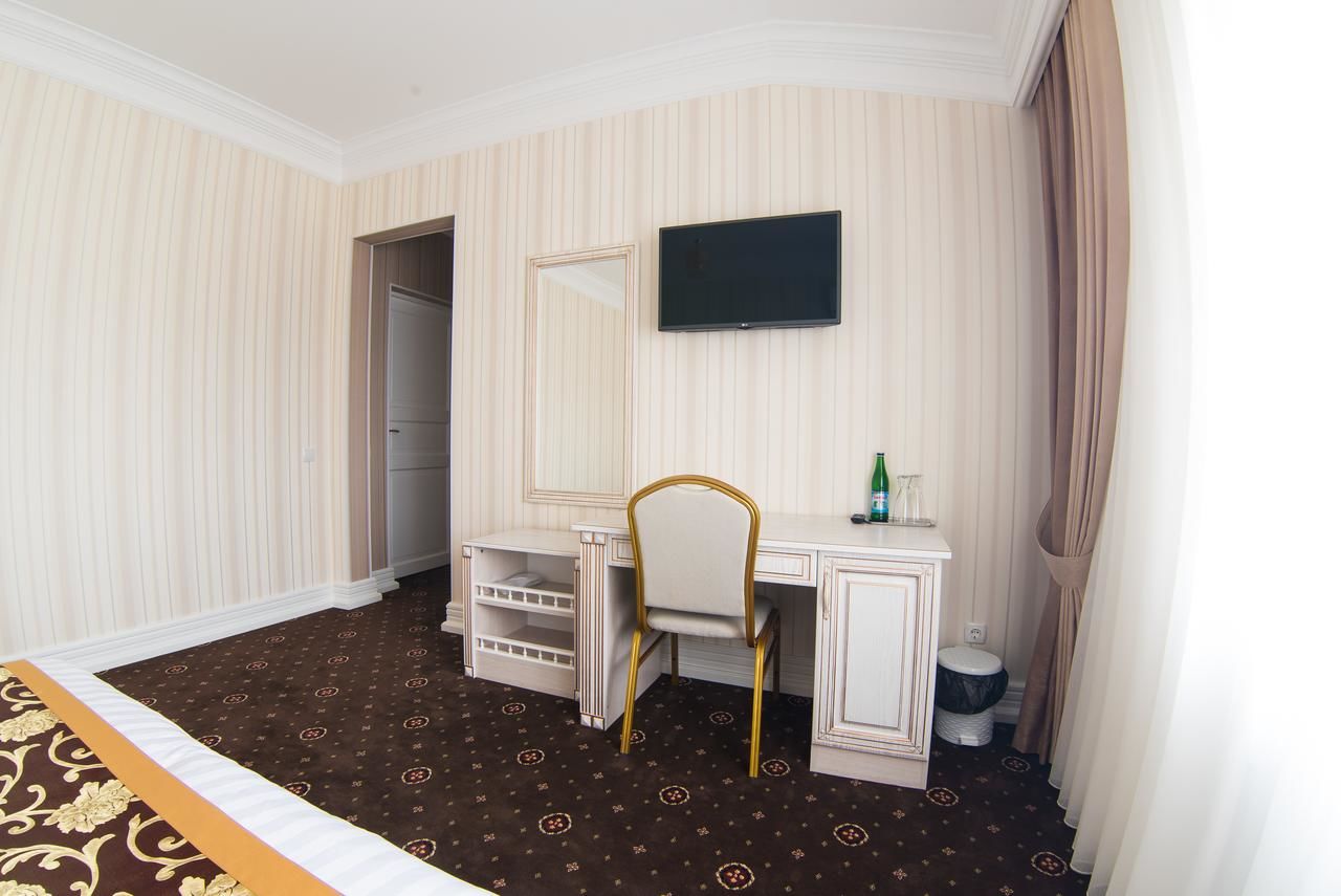 Отель Hotel Grand Aristocrate Dubovtsy-44