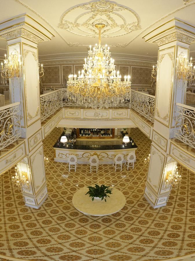 Отель Hotel Grand Aristocrate Dubovtsy-12