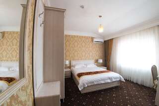Отель Hotel Grand Aristocrate Dubovtsy Улучшенный двухместный номер с 1 кроватью-2