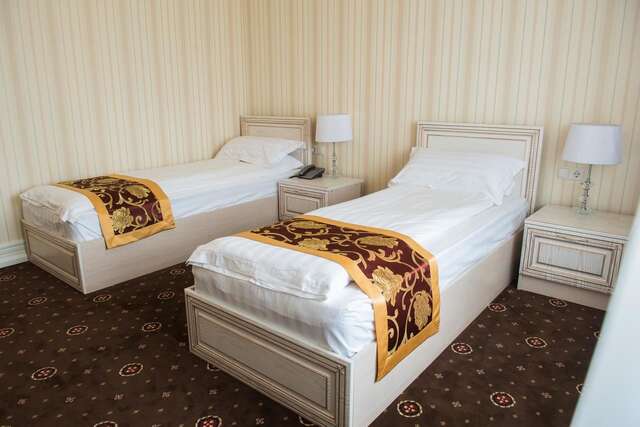 Отель Hotel Grand Aristocrate Dubovtsy-36